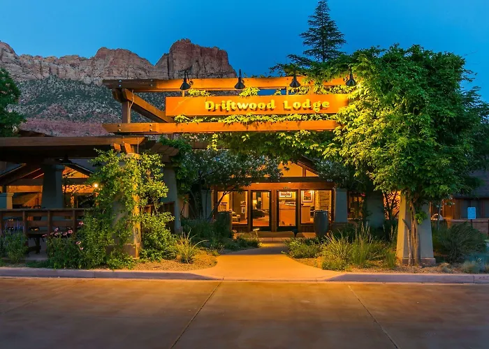 Driftwood Lodge